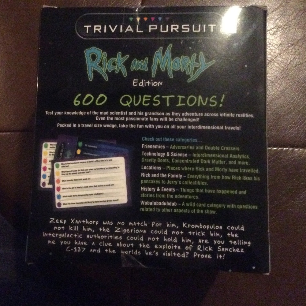 TRIVIAL PURSUIT Rick and Morty Edition - Picture 2 of 4